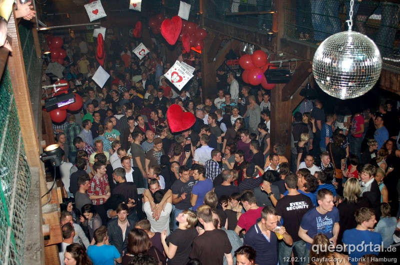 Gay Factory (70)