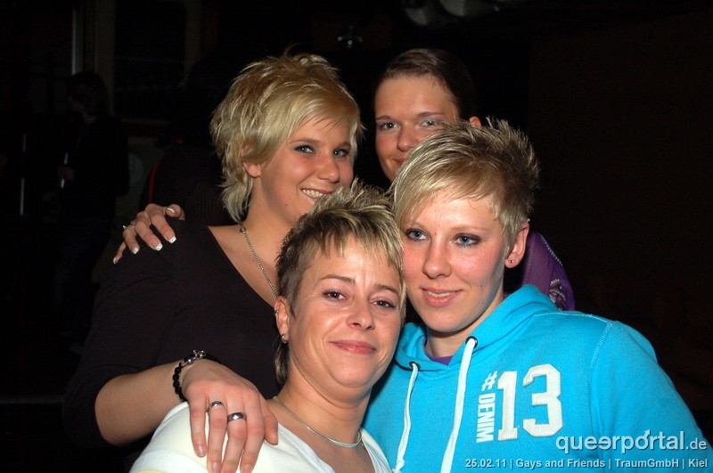 Gay and Friends (4)