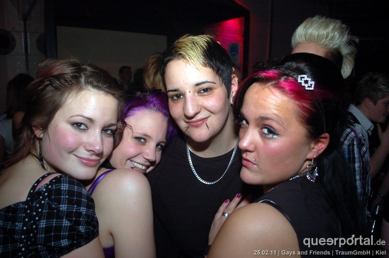 Gay and Friends (40)