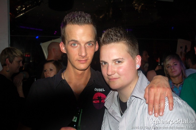 Gay Tanz (24)